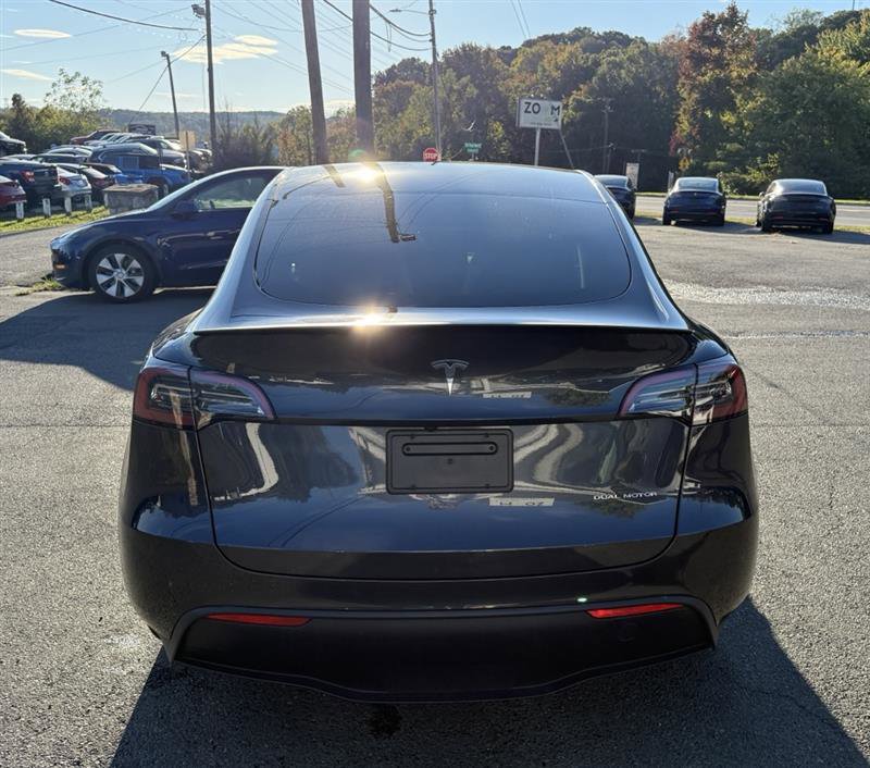 Used 2024 Tesla Model Y Long Range image 4