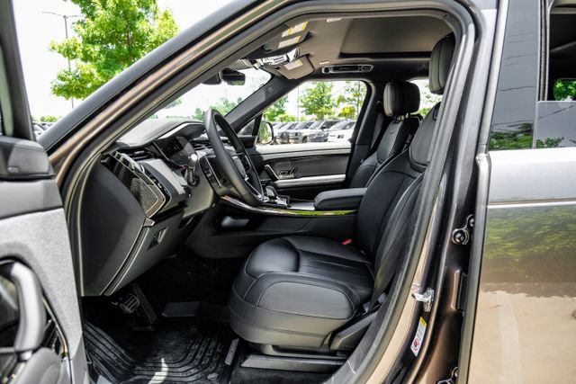 New 2026 Land Rover Range Rover Sport SE AWD/4WD image 3
