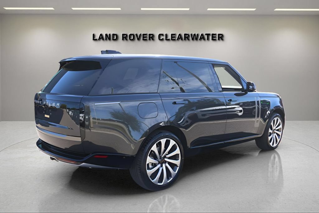 New 2026 Land Rover Range Rover Long Wheelbase SE AWD/4WD image 5