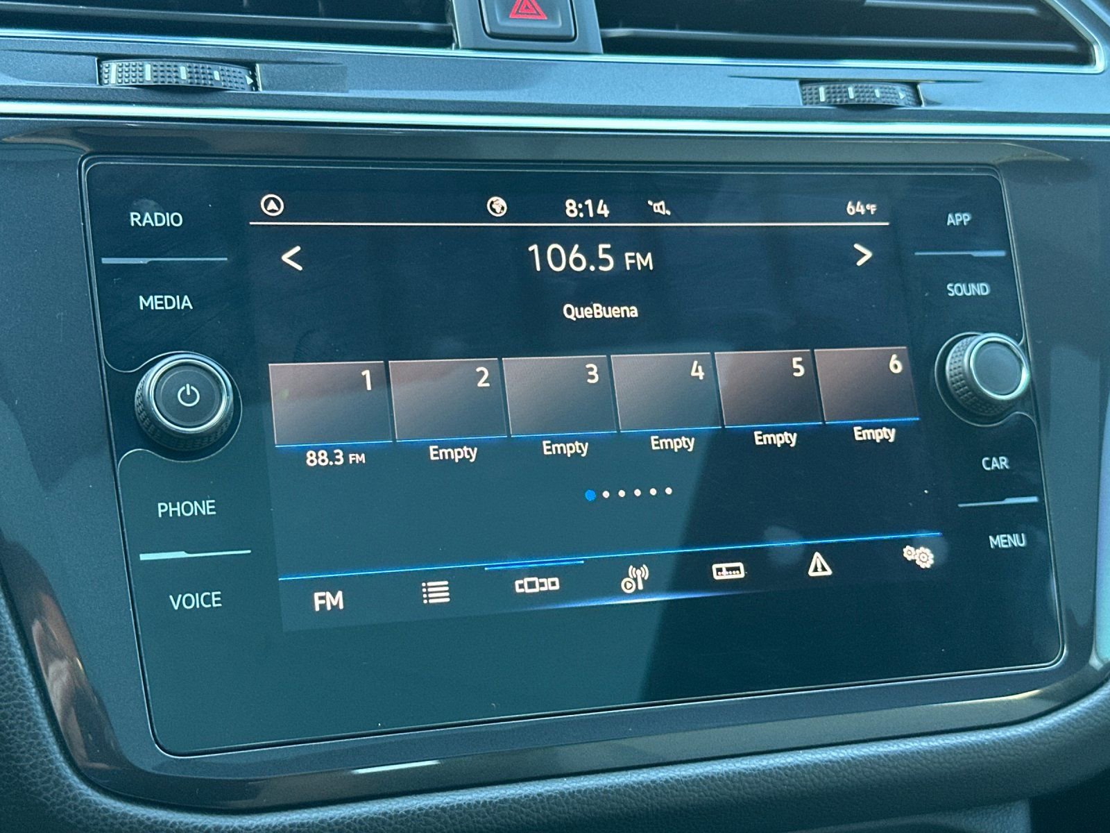 Used 2021 Volkswagen Tiguan SE R-Line image 21