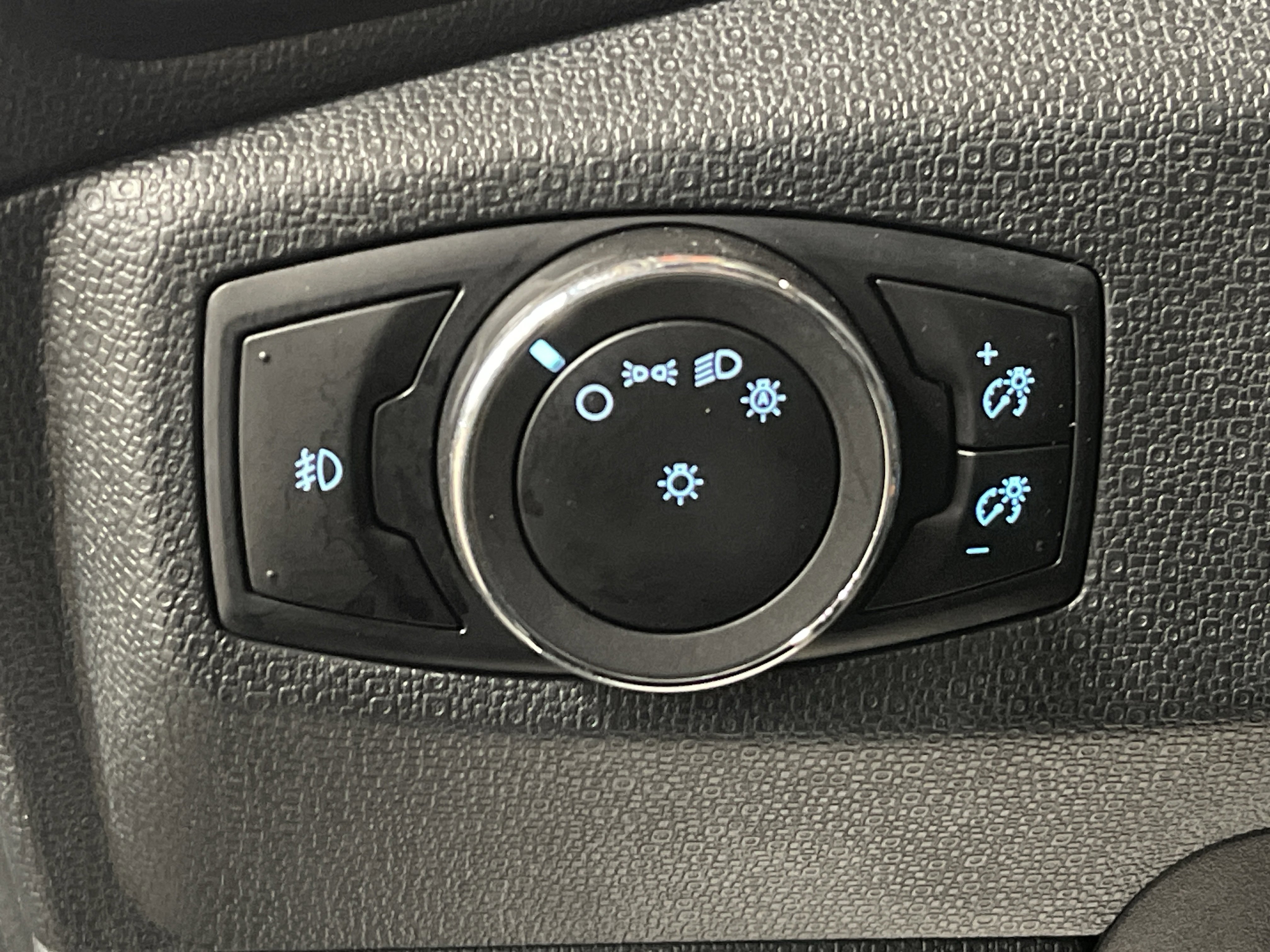 Used 2022 Ford EcoSport SE w/ SE Convenience Package image 21