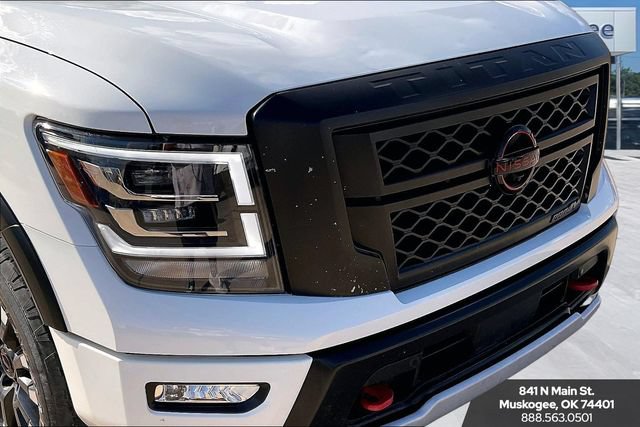 Used 2023 Nissan Titan PRO-4X w/ Pro-4x Convenience Package AWD/4WD image 32
