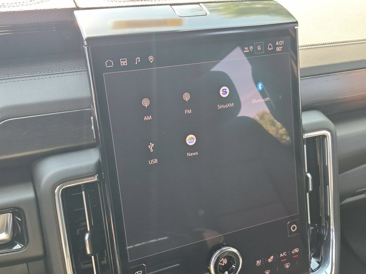 New 2026 GMC Yukon Denali AWD/4WD image 13