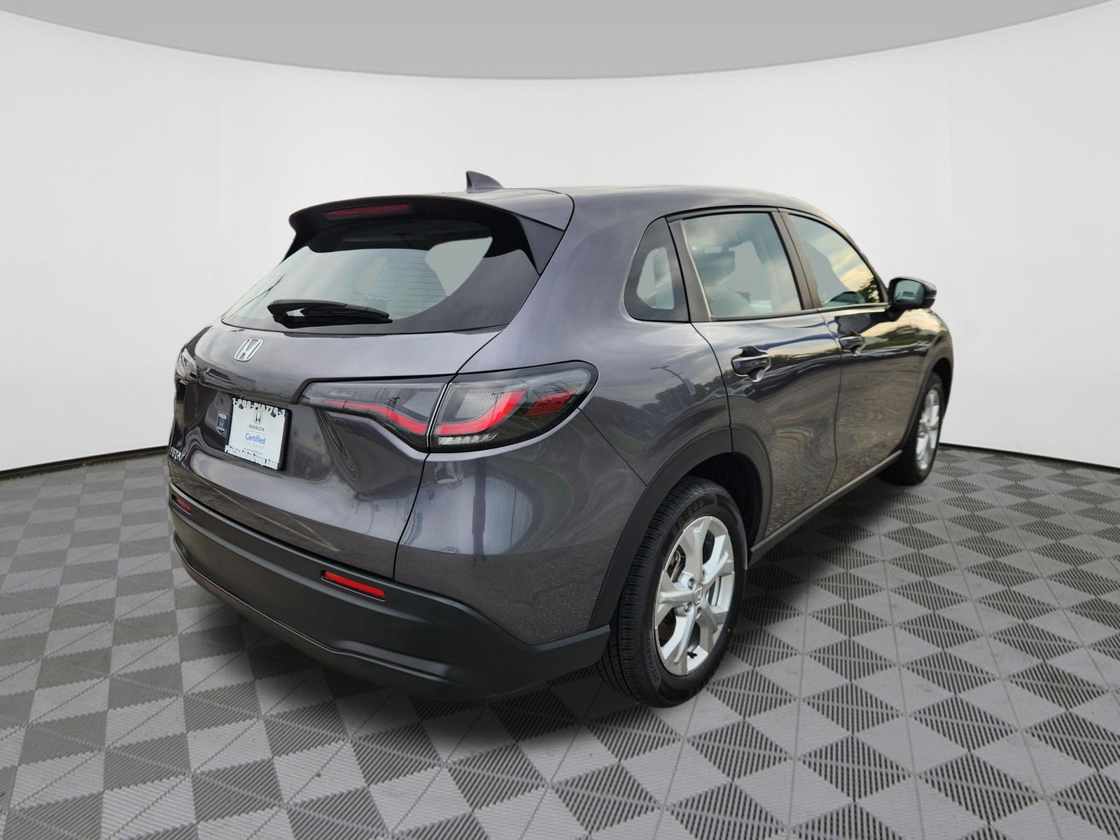 Certified 2024 Honda HR-V LX image 4