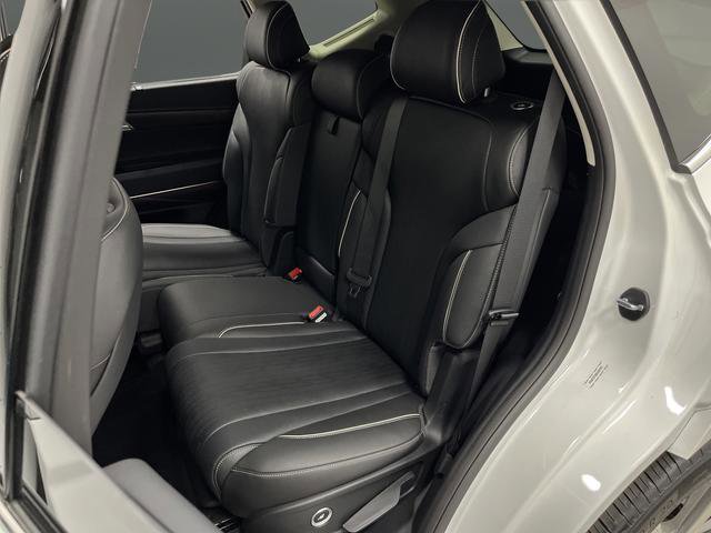 Used 2024 Genesis GV80 3.5T image 32