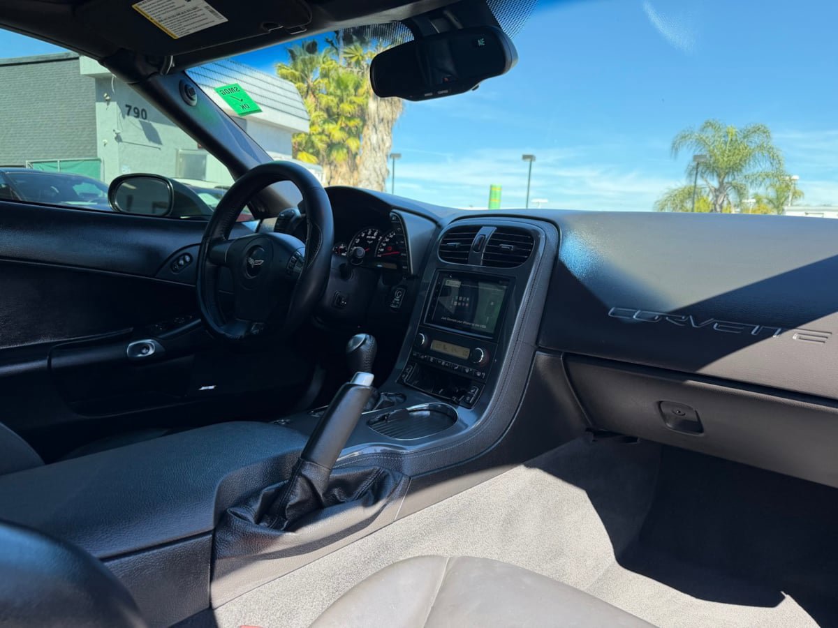Used 2007 Chevrolet Corvette Convertible image 23