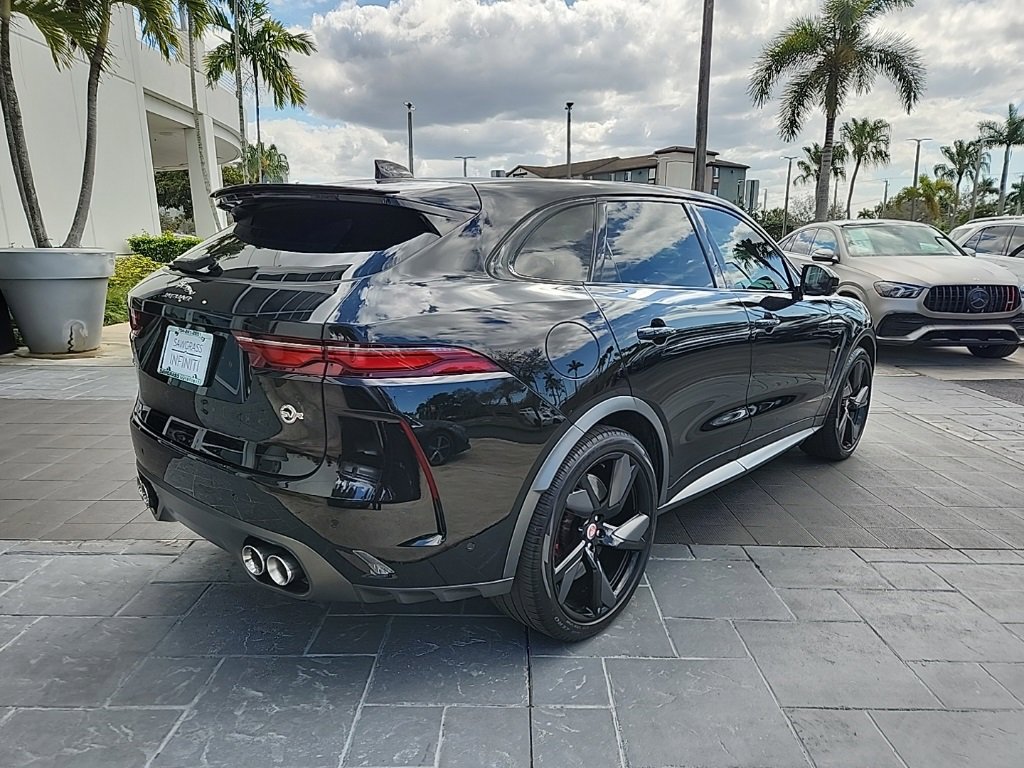 Used 2021 Jaguar F-PACE SVR image 8