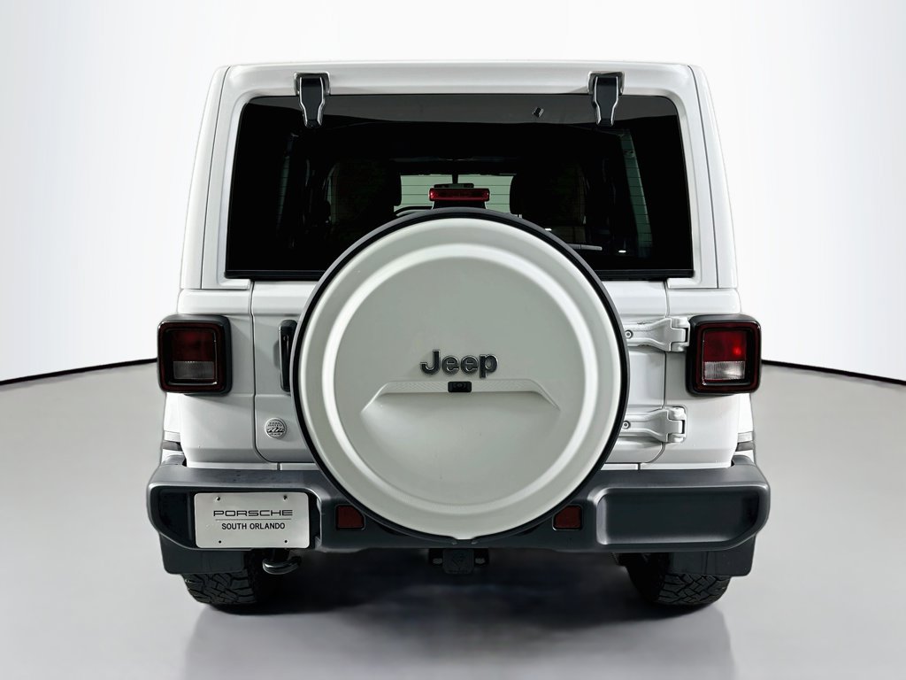 Used 2022 Jeep Wrangler Unlimited Sahara w/ Cold Weather Group AWD/4WD image 10