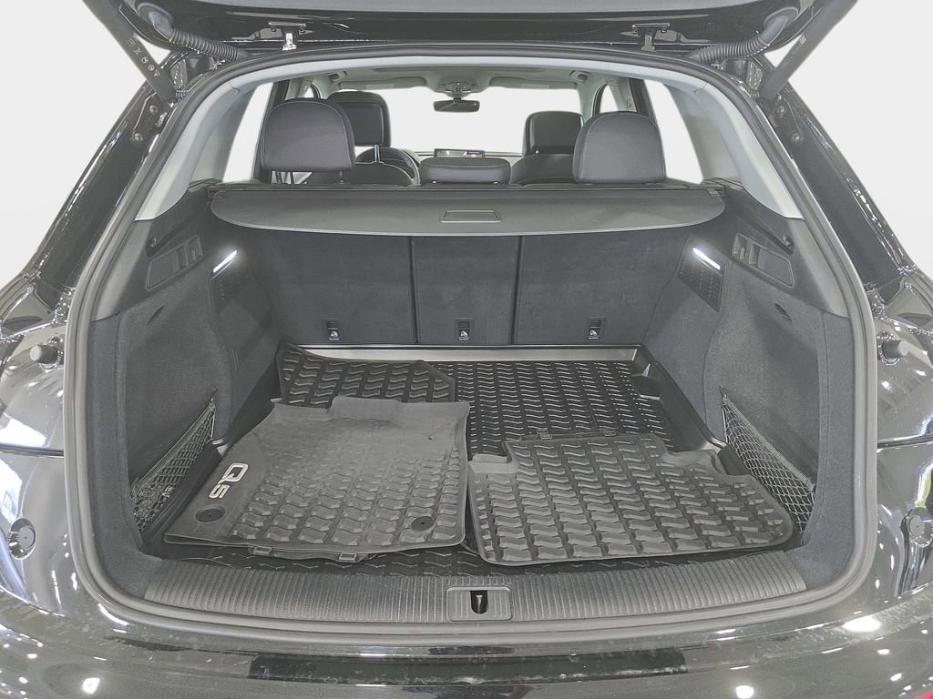 Used 2023 Audi Q5 2.0T Premium image 13