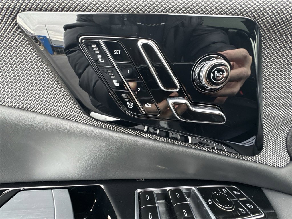 New 2026 Cadillac Optiq Luxury 2 image 12