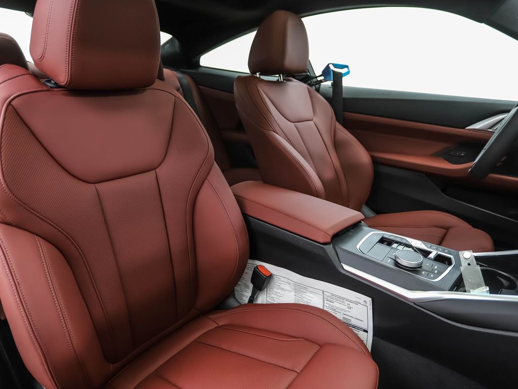 Used 2025 BMW 430i xDrive Coupe w/ Premium Package image 23