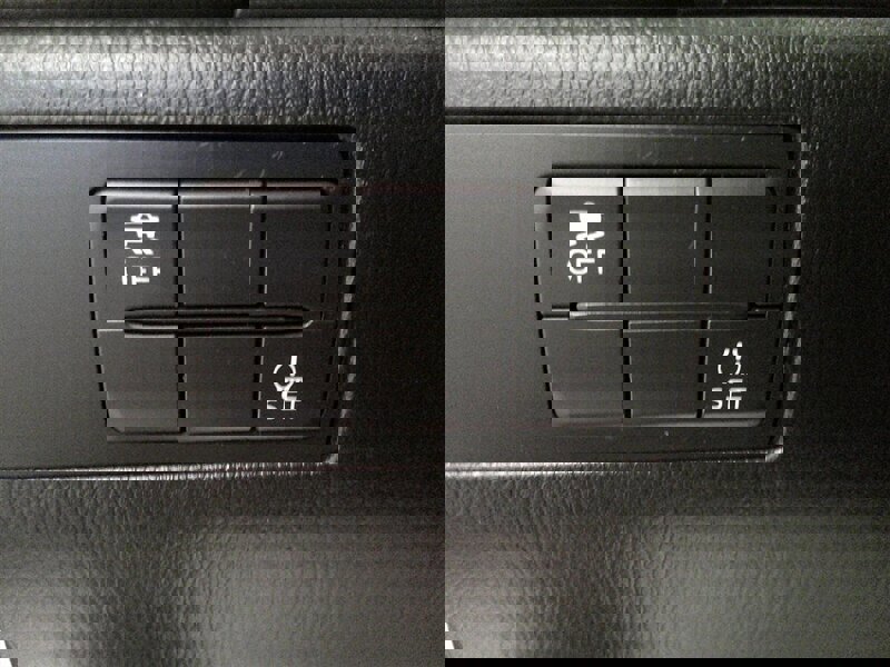 Used 2017 MAZDA MAZDA3 Touring image 23