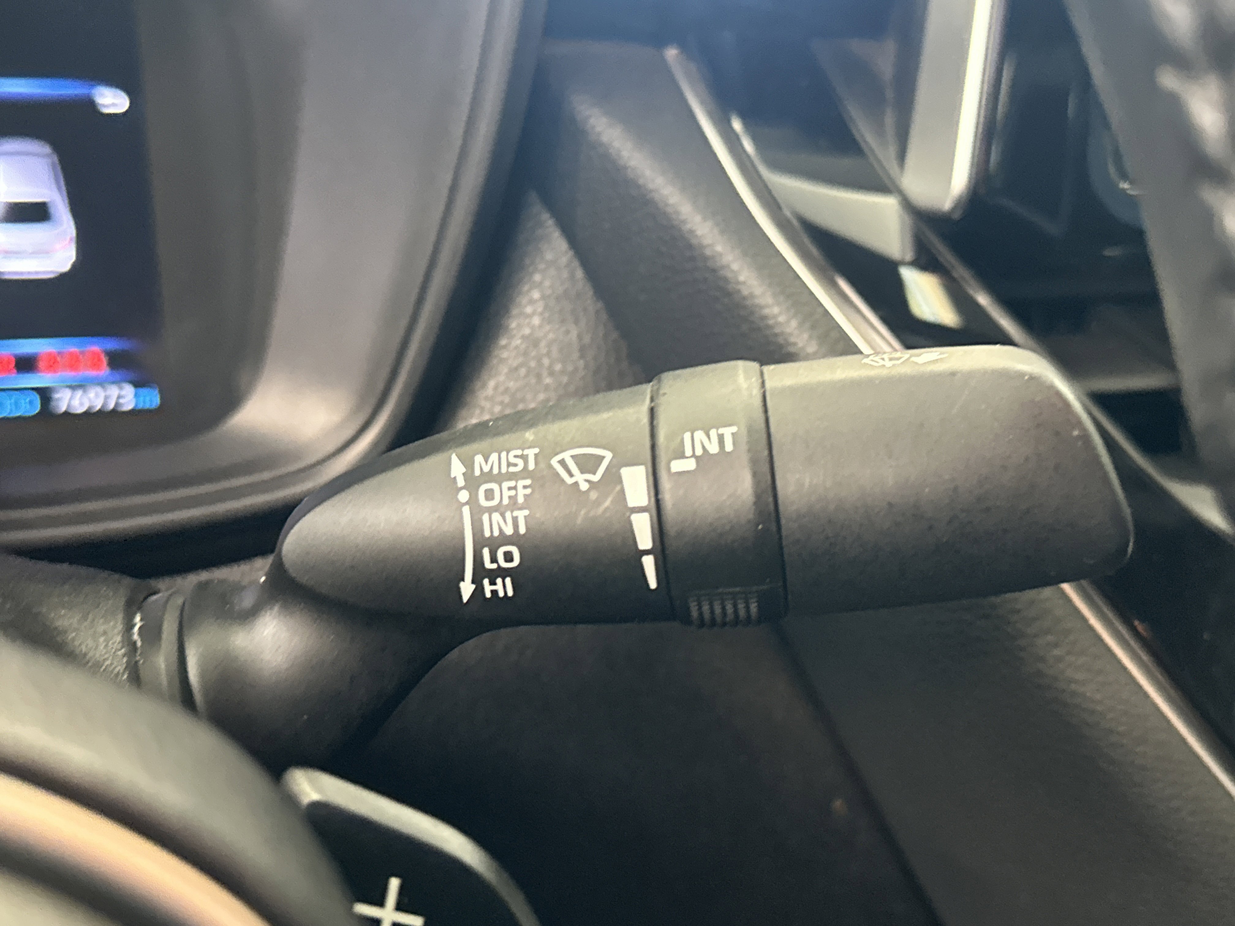 Used 2021 Toyota Corolla SE w/ Carpet Mat Package (TMS) image 30