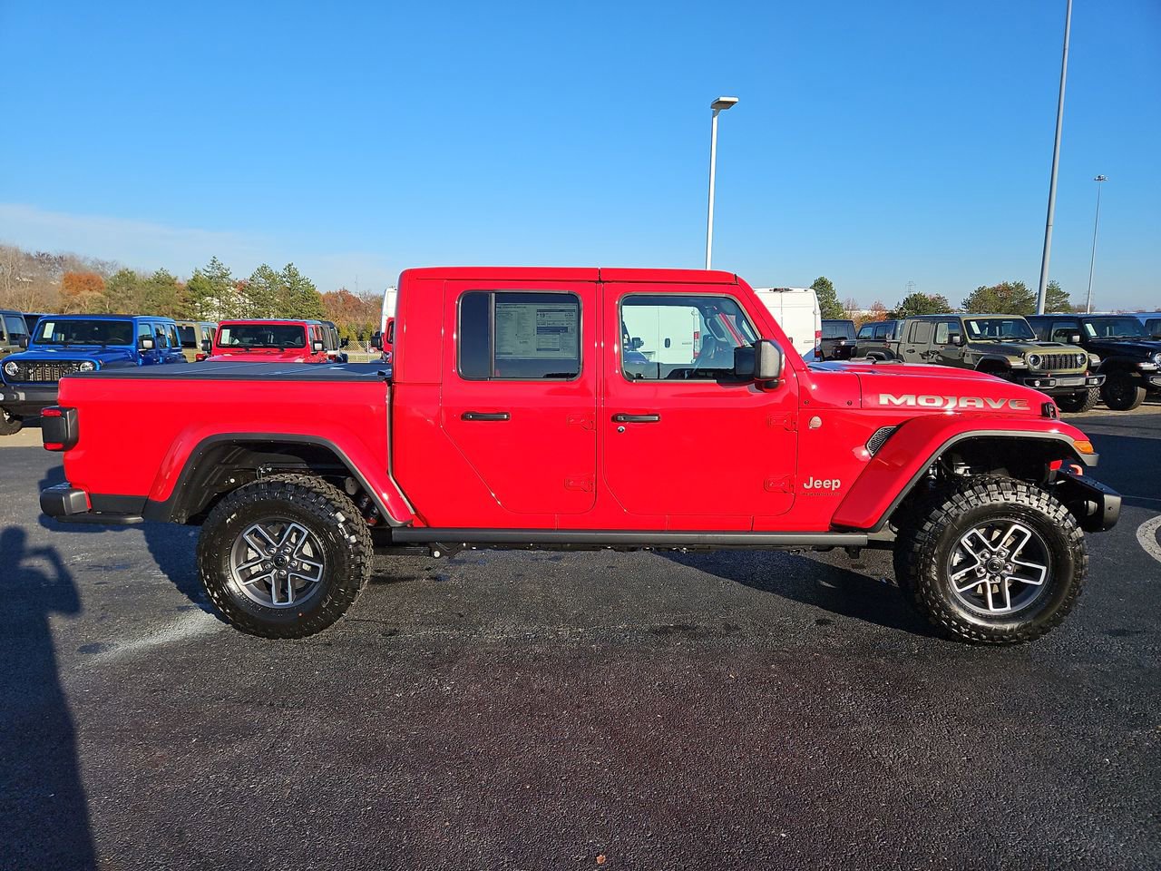 New 2026 Jeep Gladiator Mojave image 9