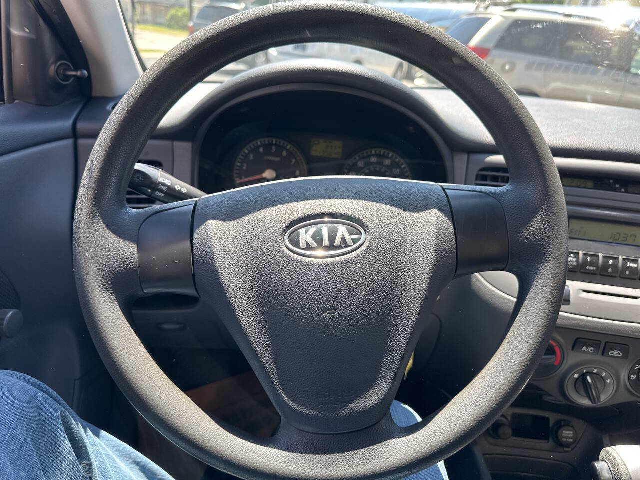 Used 2007 Kia Rio LX FWD image 17