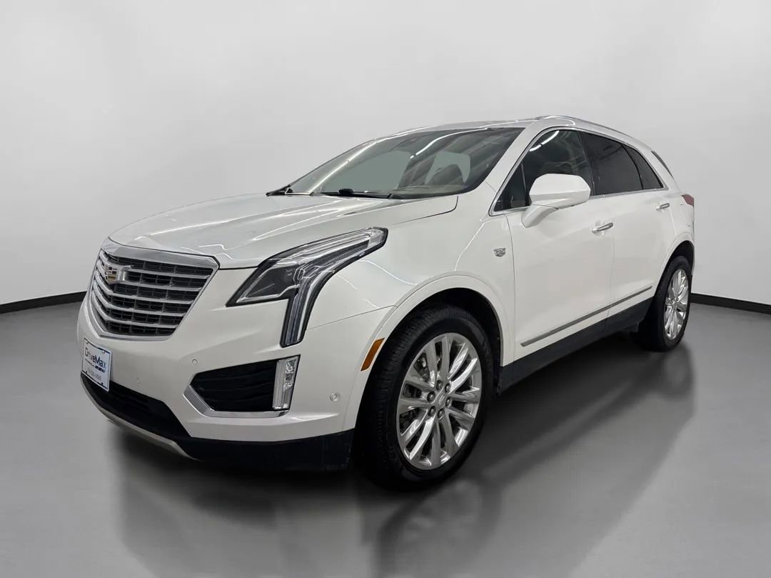 Used 2018 Cadillac XT5 Platinum w/ Driver Assist Package image 4