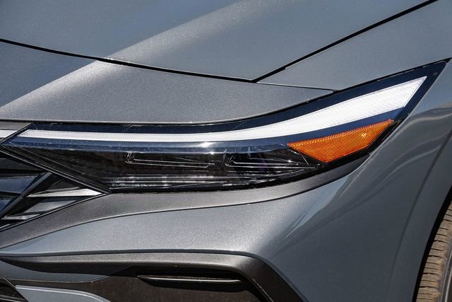 New 2026 Hyundai Elantra Sport FWD image 8