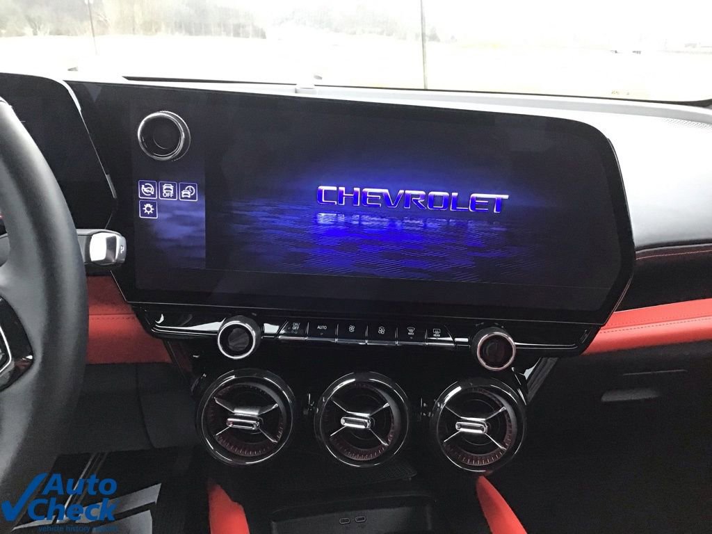 Used 2024 Chevrolet Blazer EV RS image 40