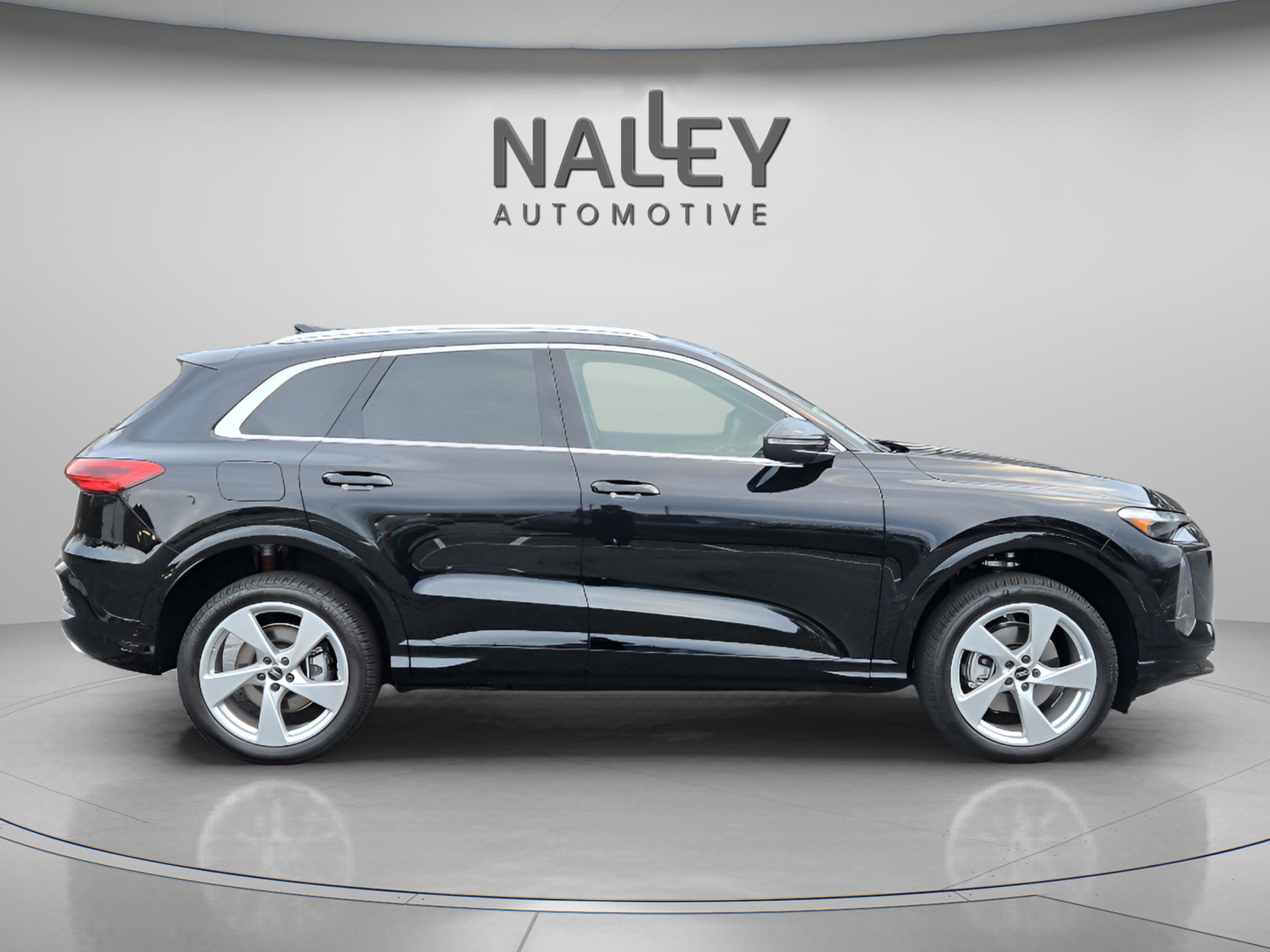 New 2025 Audi Q5 Premium Plus image 7