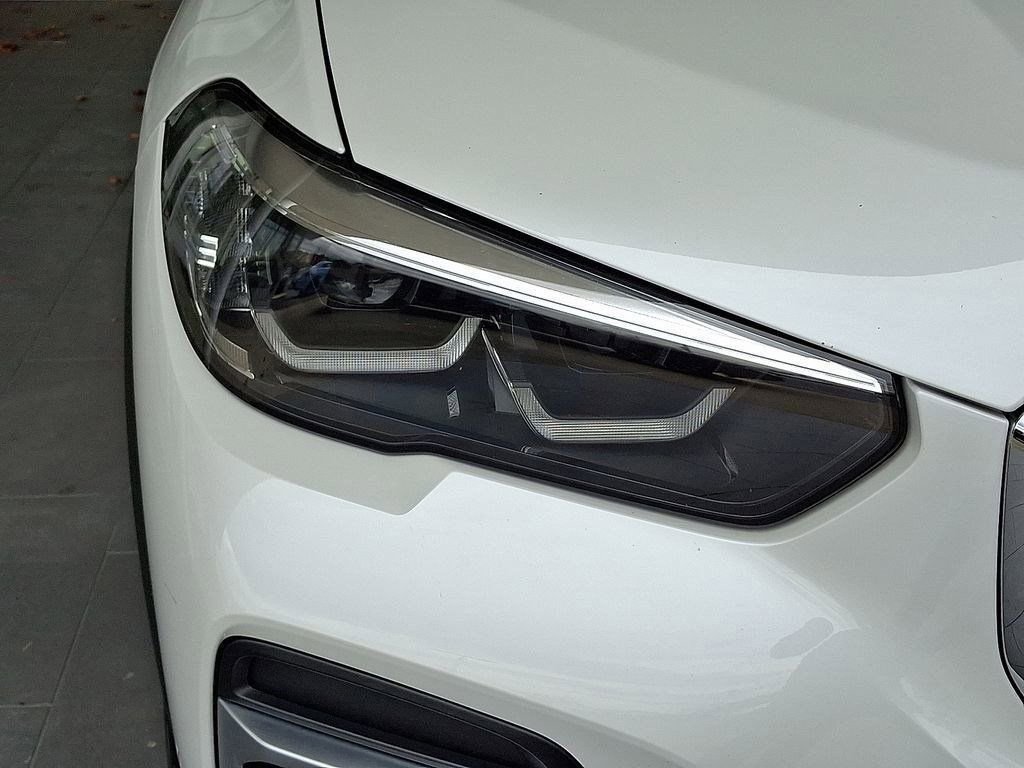 Used 2023 BMW X5 xDrive40i w/ Premium Package image 9