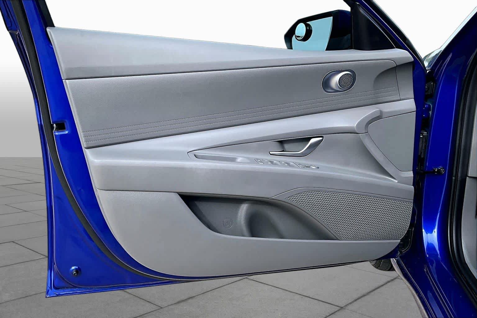Certified 2024 Hyundai Elantra SEL FWD image 21