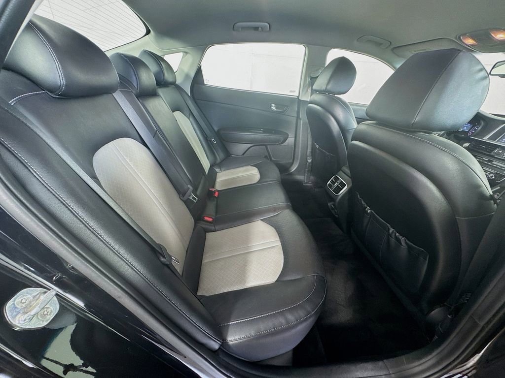 Used 2020 Kia Optima EX image 31