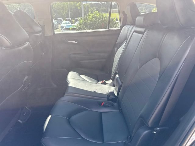 Used 2026 Toyota Highlander XLE AWD/4WD image 26