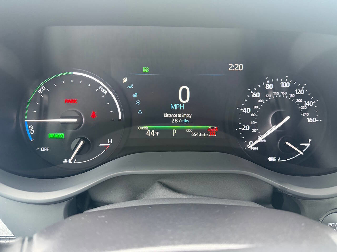 Used 2025 Toyota Sienna LE image 9