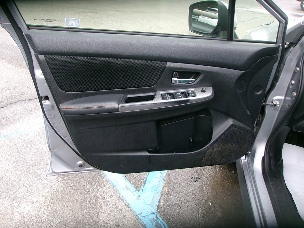 Used 2016 Subaru Crosstrek 2.0i Premium w/ Moonroof Package image 18