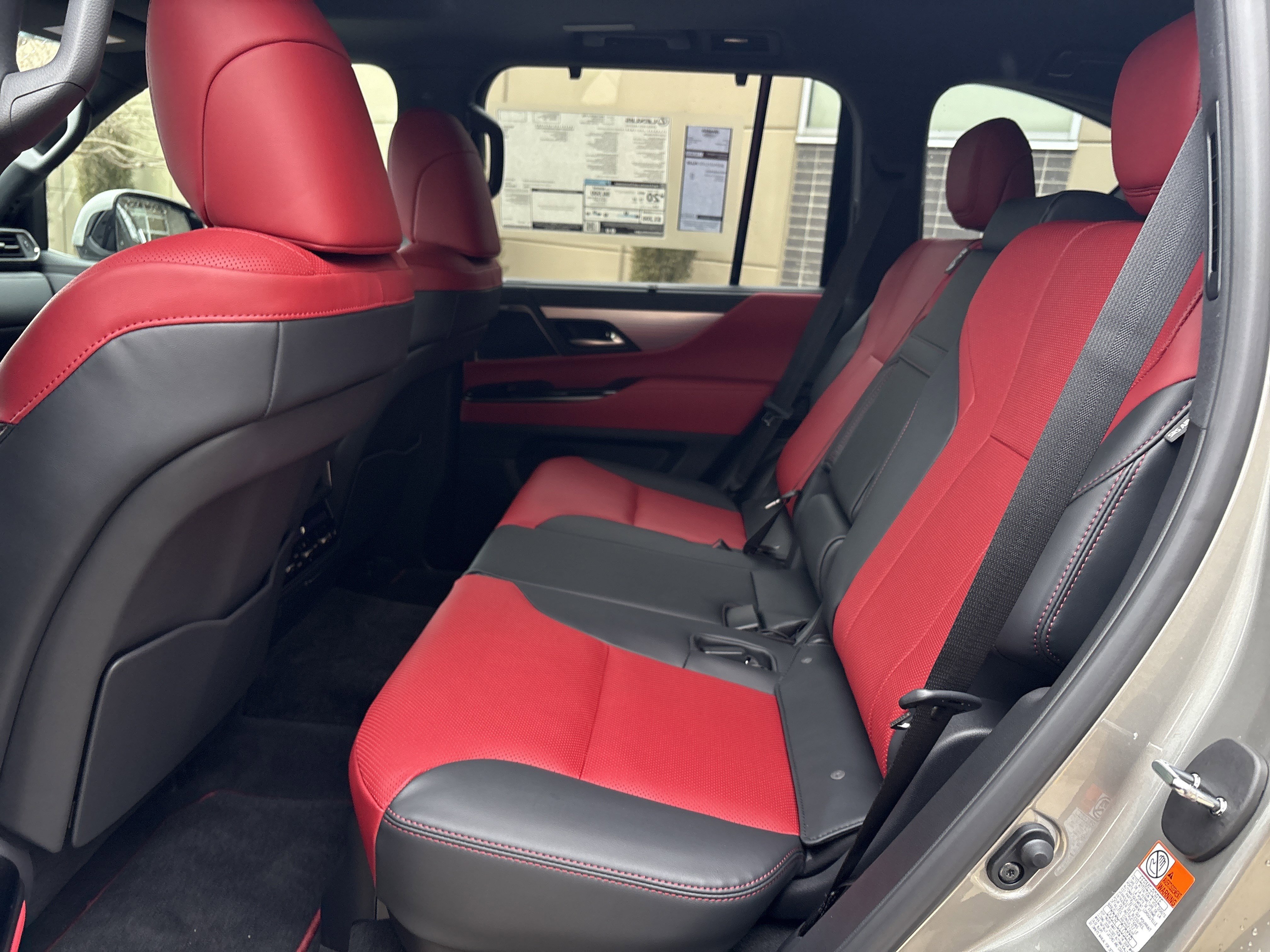 New 2025 Lexus LX 700h F Sport w/ Accessory Package (Z1) AWD/4WD image 32