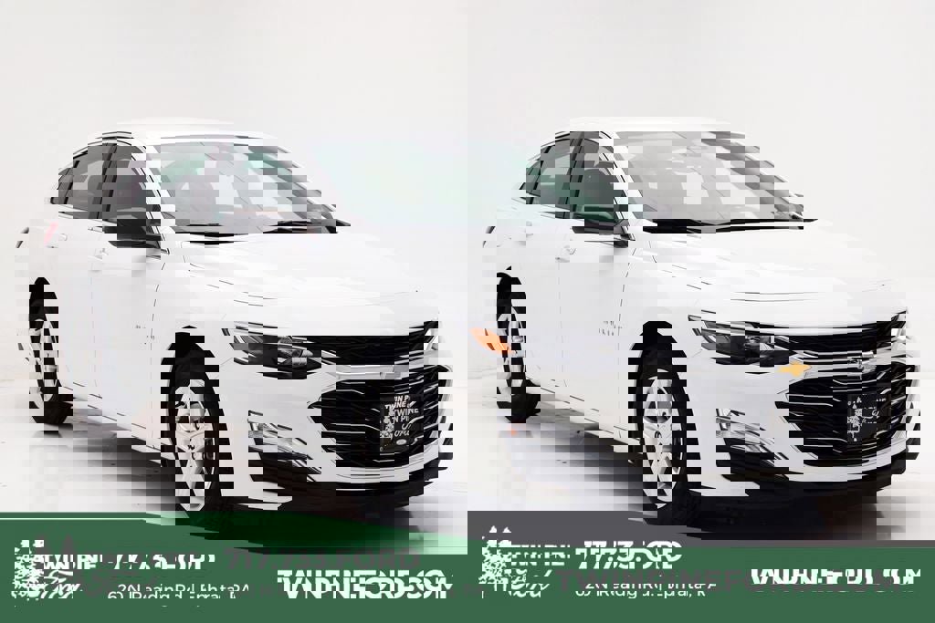 Used 2023 Chevrolet Malibu LS image 1