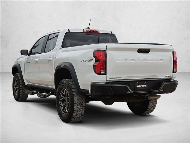 Used 2024 Chevrolet Colorado ZR2 w/ Technology Package AWD/4WD image 8