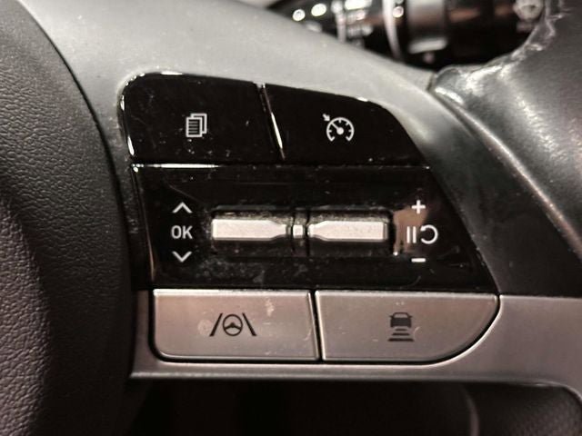 Used 2023 Hyundai Elantra SEL w/ Convenience Package FWD image 27