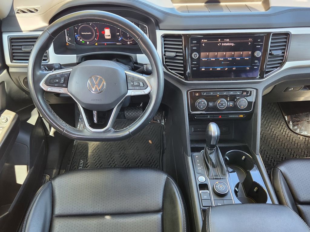 Used 2022 Volkswagen Atlas SE image 3