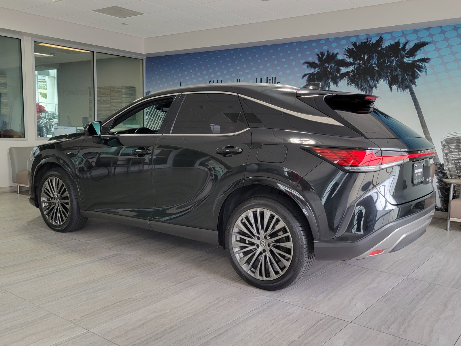 Certified 2025 Lexus RX 450h AWD w/ Convenience Package image 4