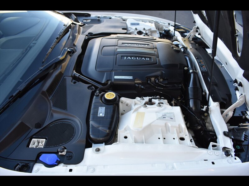 Used 2012 Jaguar XKR R image 35