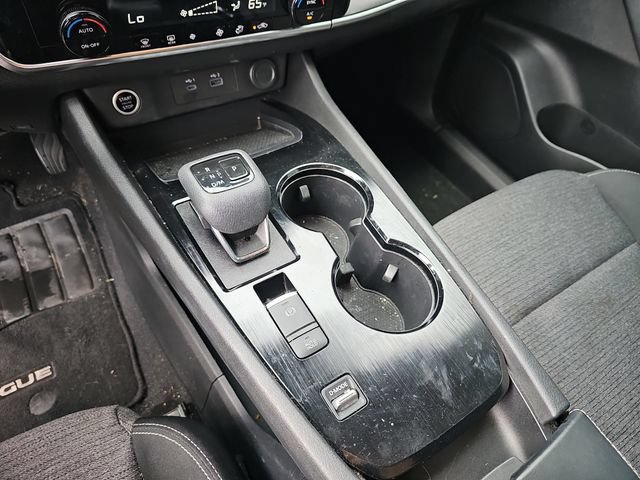 Used 2021 Nissan Rogue SV FWD image 27