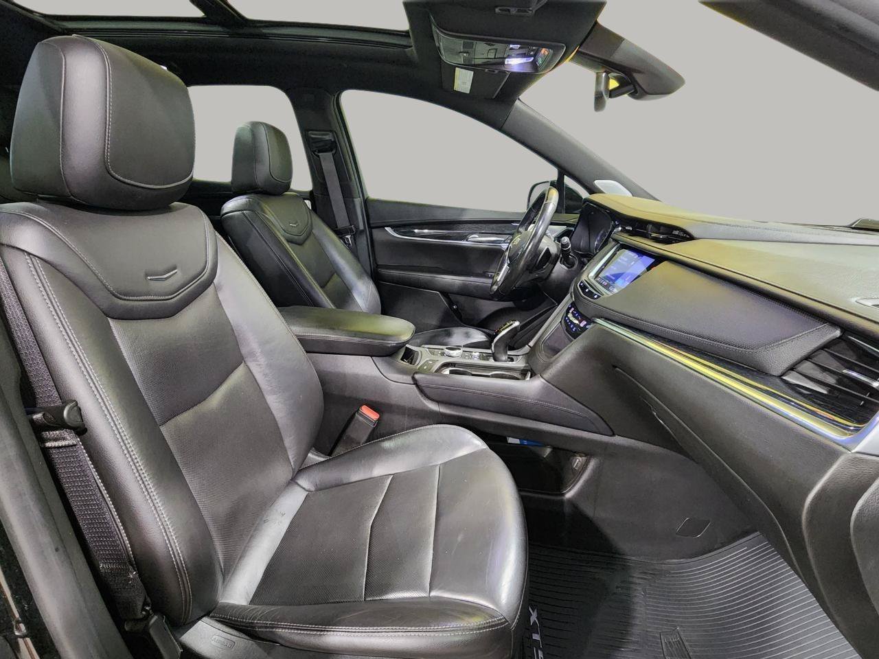 Used 2020 Cadillac XT5 Premium Luxury AWD/4WD image 24