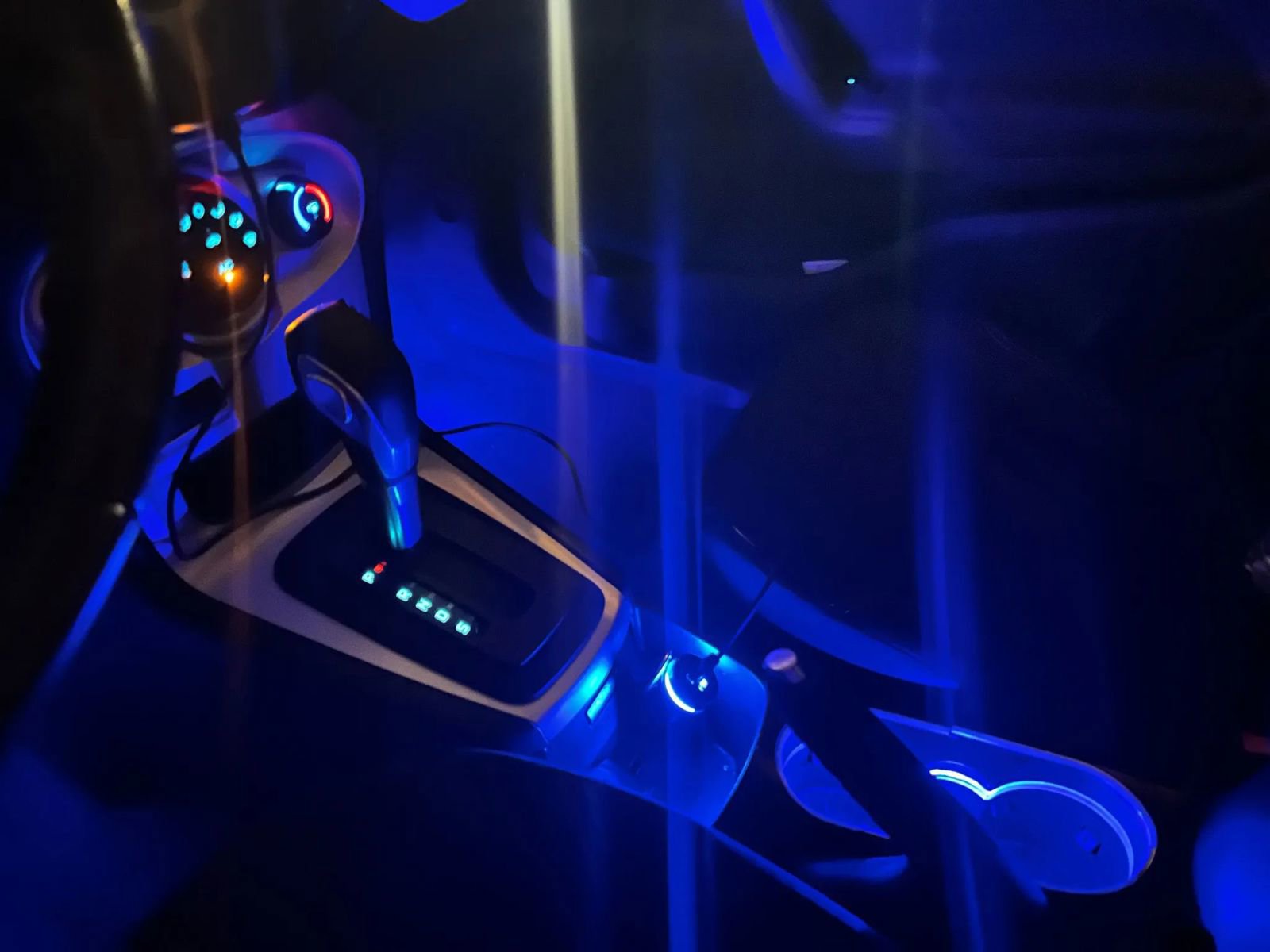 Used 2014 Ford Fiesta SE image 32