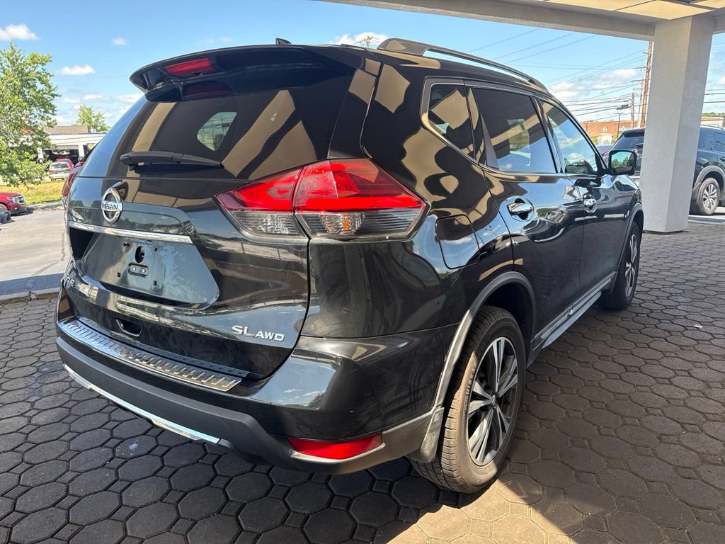Used 2017 Nissan Rogue SL w/ SL Premium Package AWD/4WD image 6