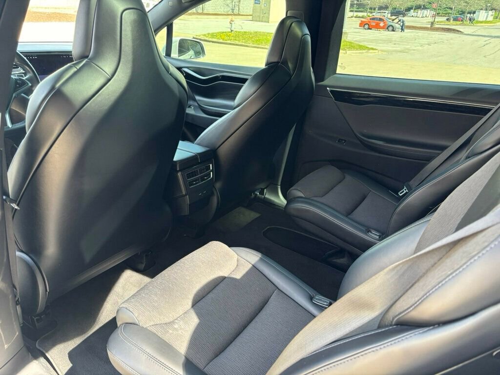 Used 2017 Tesla Model X 75D image 18
