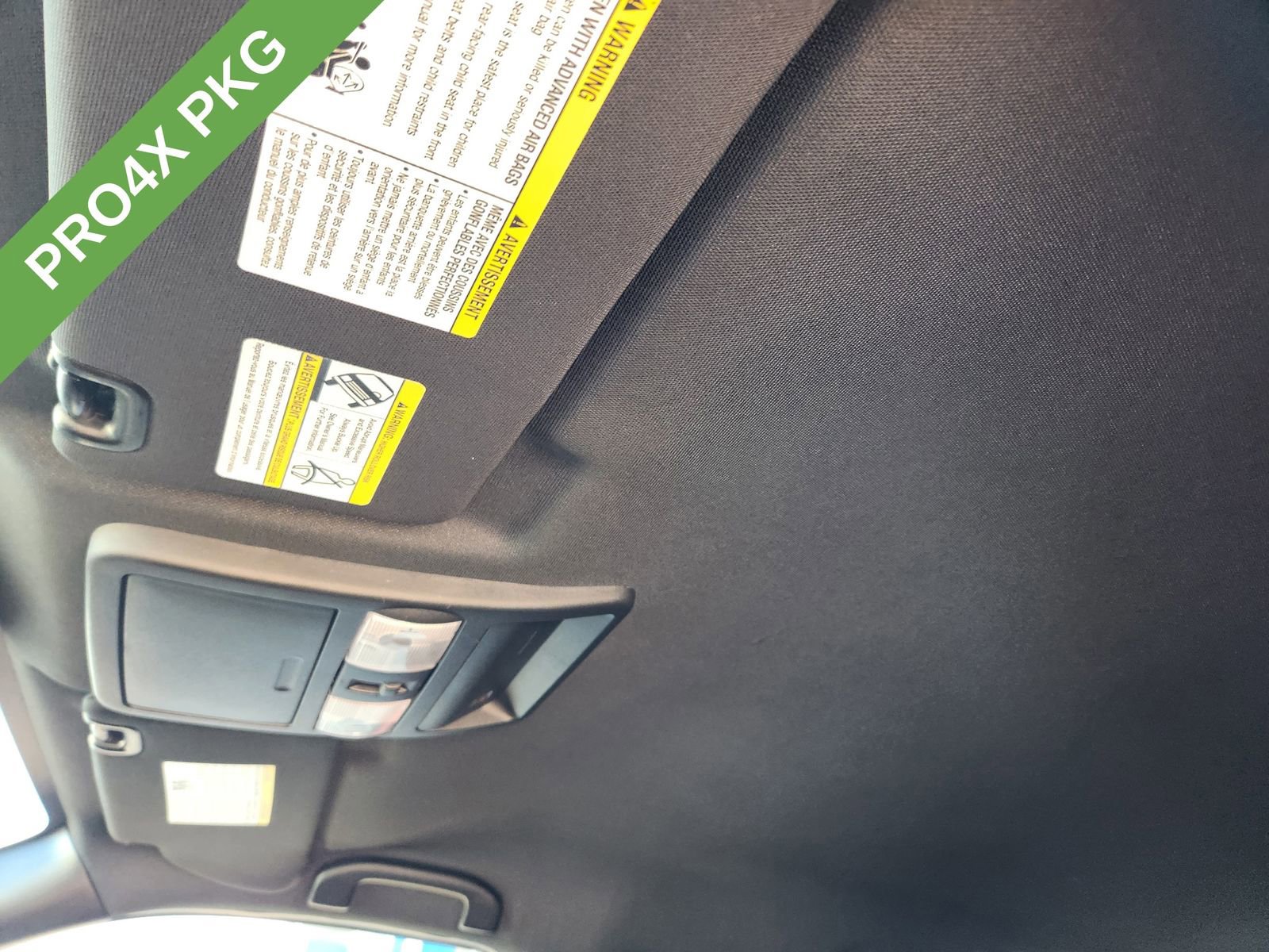 Used 2024 Nissan Frontier PRO-4X w/ Off-Road Protection Package image 28