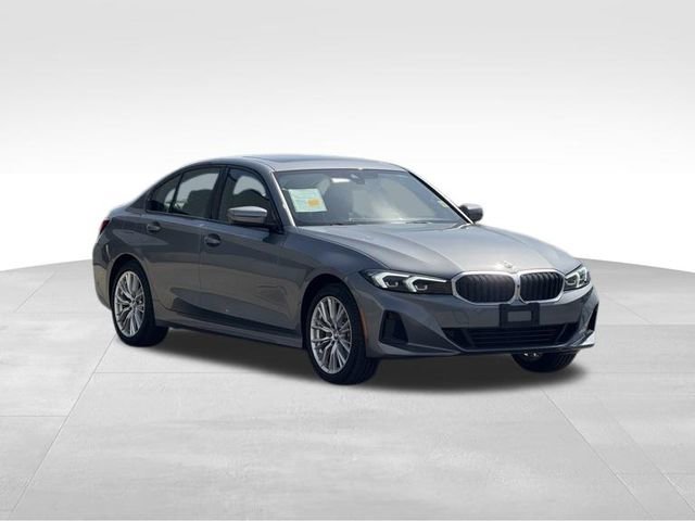 Certified 2023 BMW 330i xDrive Sedan w/ Parking Assistance Package image 11
