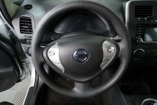 Used 2017 Nissan Leaf S w/ Charge Package FWD image 8