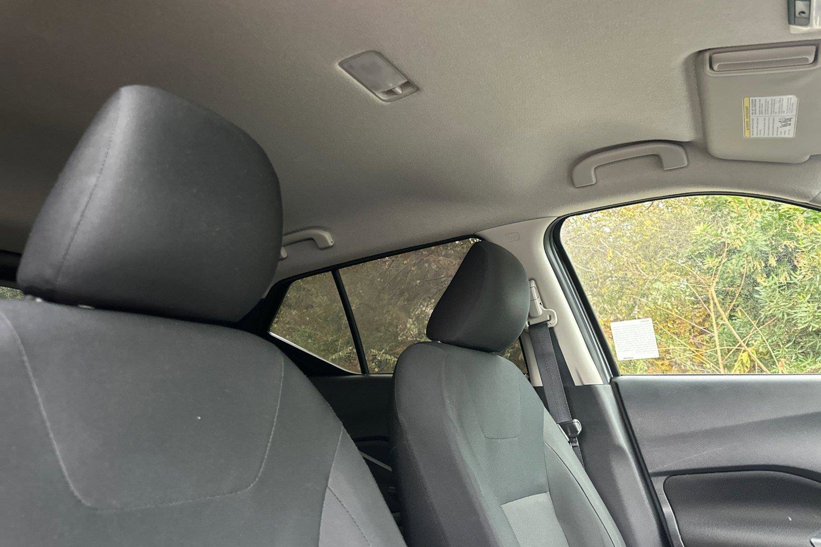 Used 2024 Nissan Kicks S image 17