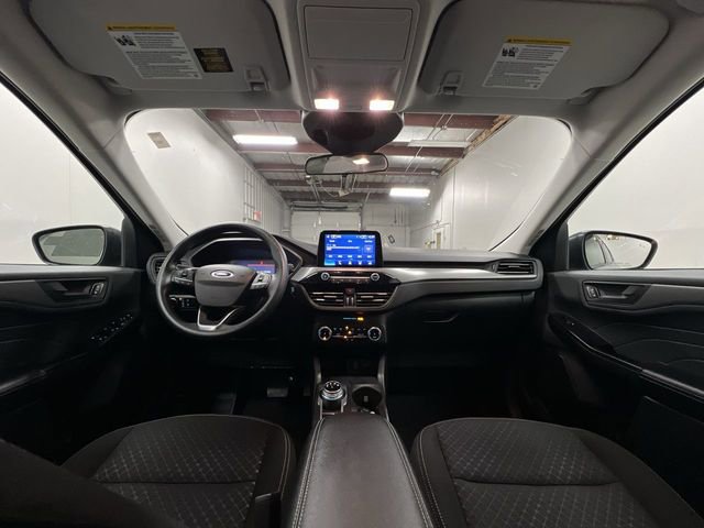 Used 2025 Ford Escape Active AWD/4WD image 19