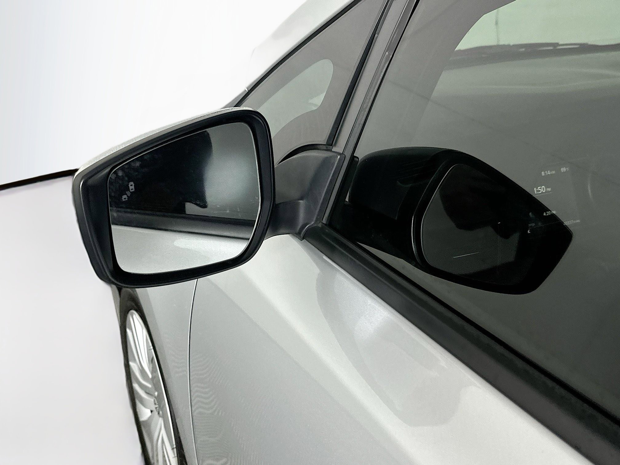 Used 2024 Nissan Leaf S FWD image 16