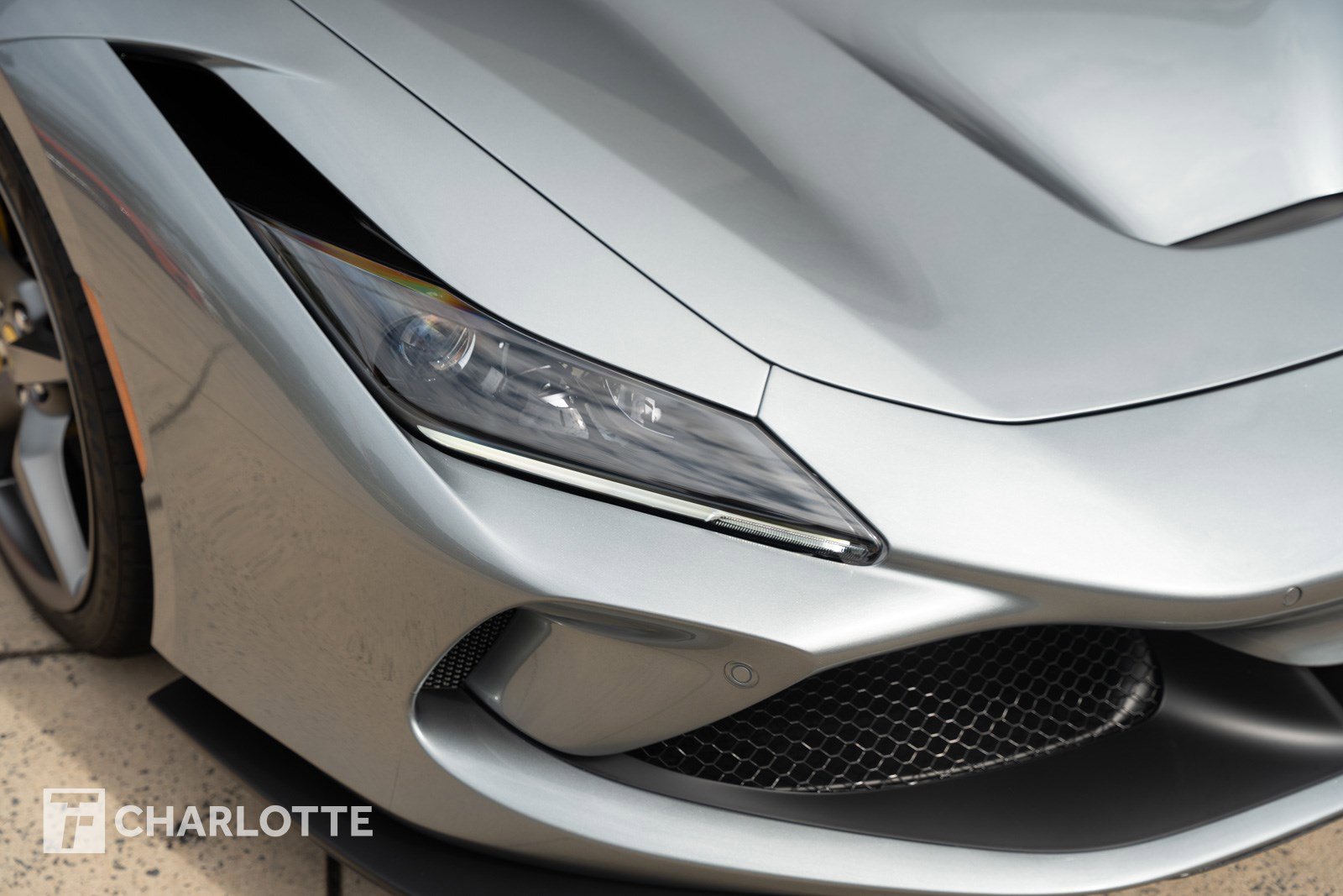 Used 2023 Ferrari F8 Tributo image 3