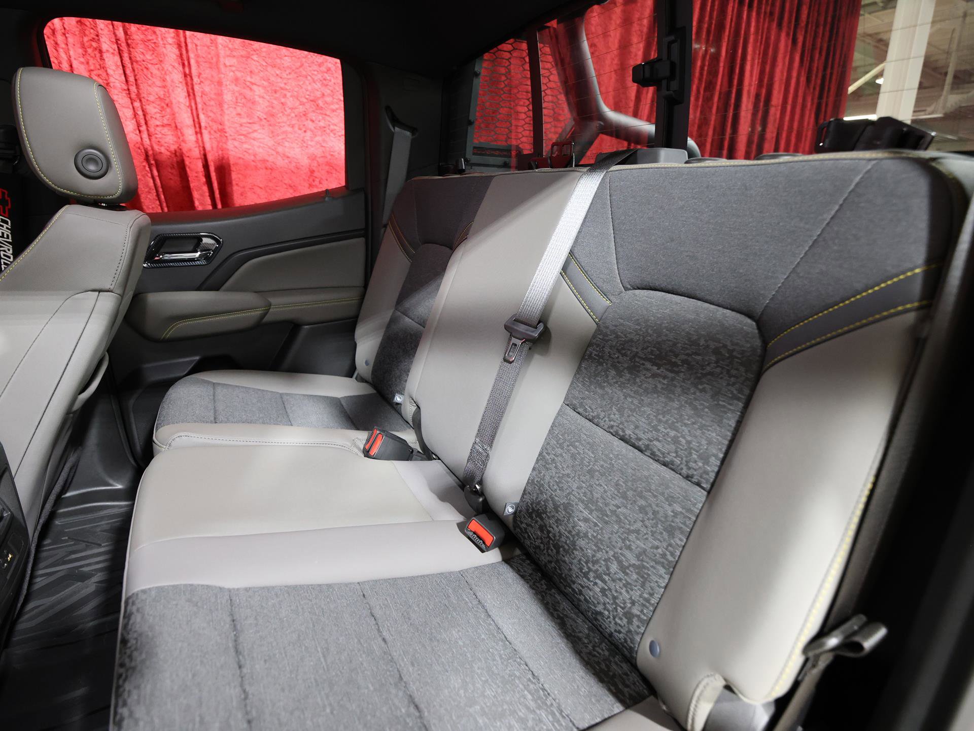 Used 2024 Chevrolet Colorado ZR2 w/ Technology Package image 14