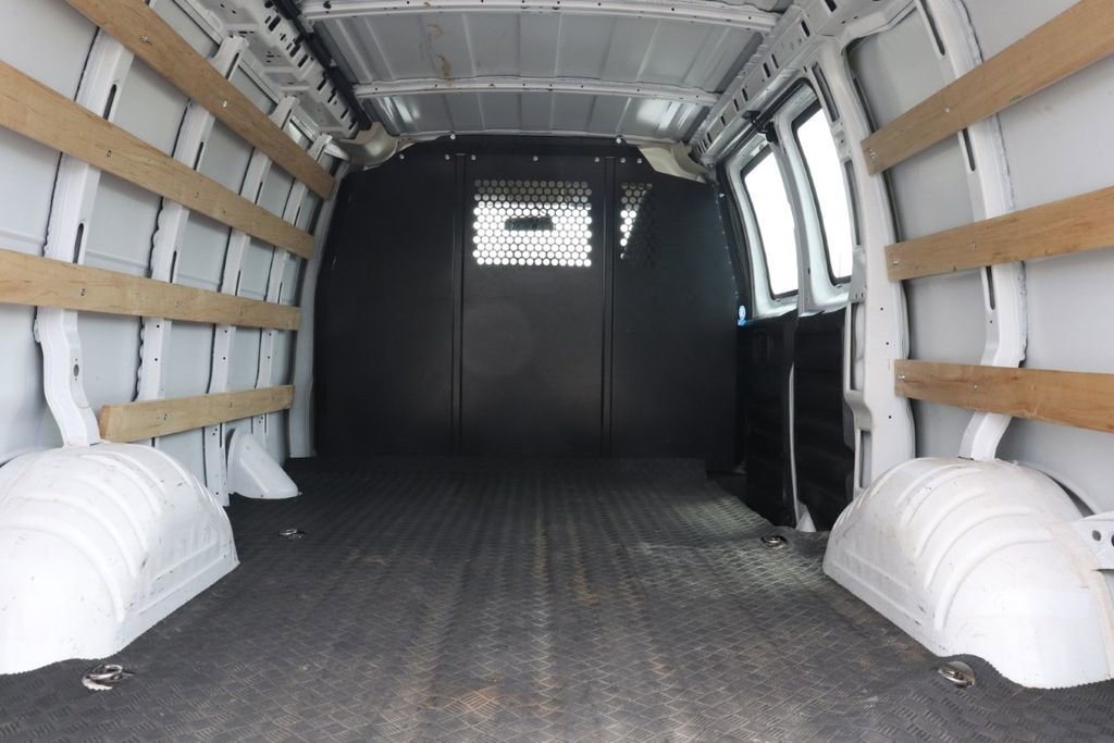 Used 2024 Chevrolet Express 2500 w/ Driver Convenience Package RWD image 20